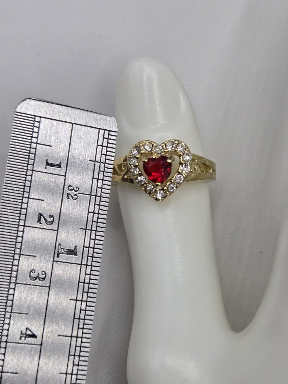 Swarovski Crystal Elements Gold Heart Ring Ruby Red Size 8 Prom Wedding Casual - Picture 5 of 5